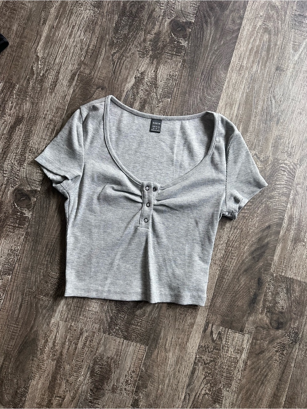 SHEIN Gray Ribbed Scoop-Neck Crop Top with Front Buttons - NWOT